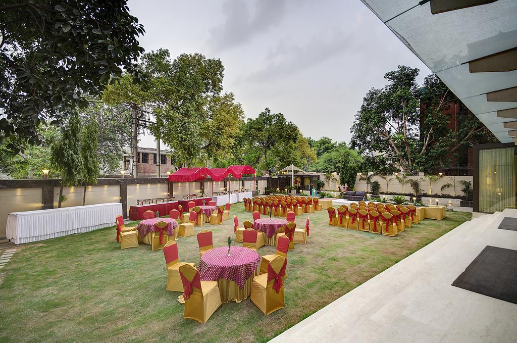 Palm Spring A Boutique Hotel New Delhi Exterior foto